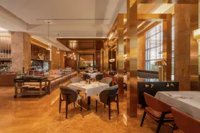 Grand Hyatt Mumbai Hotel and Residences - Restaurant