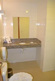 Pontal Praia Hotel - Bathroom