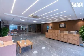 StayVista Residences near Cyber City Hub - Apartments with Gym & Workstation - Hall