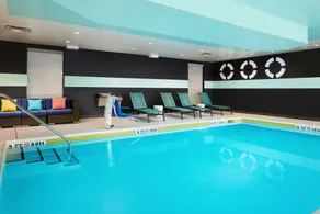 Tru by Hilton Charleston Airport - Piscine
