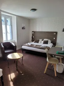 Logis Hôtel Au Moyne de Saire - Værelse