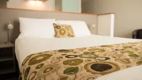 Adina Place Motel Apartments - Room
