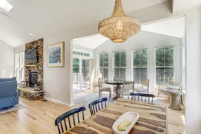 Deck, Hot Tub & Resort Amenities: Ocean View Gem - Interiør