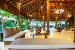 Griya Shanti Suites - Réception