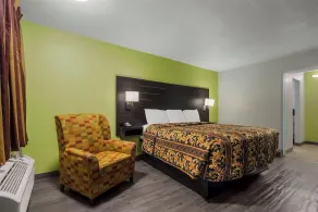 Monsoon Inn - Room