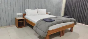 Royal Palace Hotel Surat Velanja - Zimmer