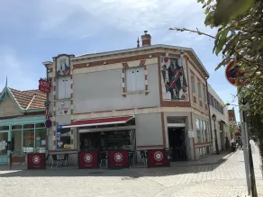 LA DAME DE COEUR - Boendets fasad