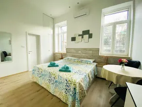 En-suite Rose on Rokova Street - Rum