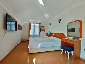 Gülizar Hotel Konyaaltı - Room