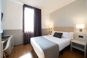 Catalonia Gran Hotel Verdi - Chambre