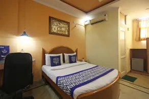 Hotel O Madhur Regency - Room