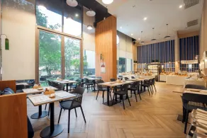 Oakwood Suites Bangkok - Restaurant