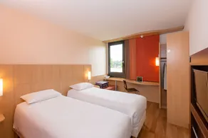 Hôtel ibis Guingamp Cœur de Bretagne - Camera