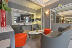Timhotel Opéra Blanche Fontaine - Coin salon dans le hall