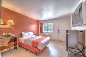 Motel 6 San Antonio, Tx Six Flags Fiesta TX - La Cantera Area - Quarto