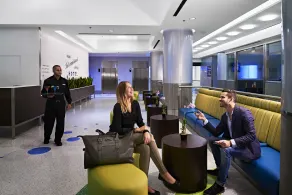 Miami International Airport Hotel - Coin salon dans le hall