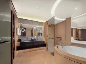 Ningbo Nanyuan Universe Deluxe Hotel - Bathroom