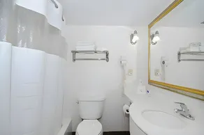 Motel 6 - Harrisburg, PA - Near PA Expo Center  - Badezimmer