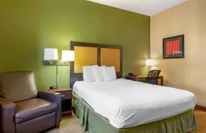 Extended Stay America Select Suites - Chicago - Darien - Rum