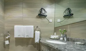 Weston Hotel - Bathroom