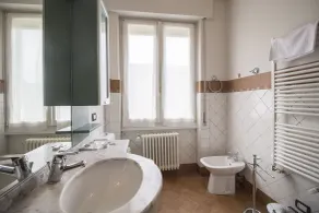 Queen Of Diamonds - Baño