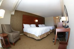 Budget Host Inn & Suites - Chambre