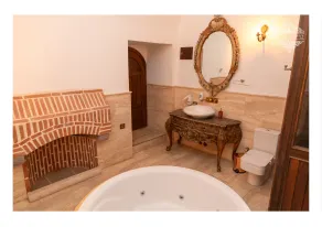 Kervansaray Antique Hotel - Bathroom