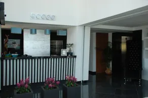 Water's Edge Hotel - Reception