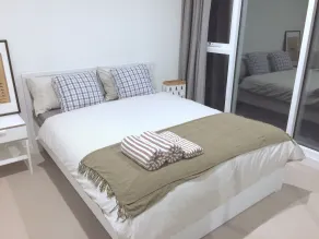 Brand New Stunning Home with Garden - Room