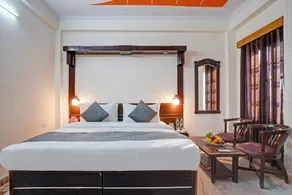 Hotel Prithvi Palace Near RDC & Santosh Hospital - Room