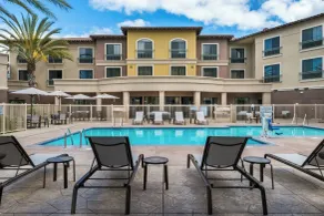 Courtyard by Marriott San Luis Obispo - Piscine