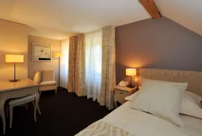 Hostellerie Le Petit Manoir - Zimmer