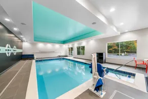 Tru By Hilton Brockton - Piscine