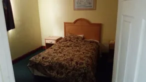 Economy Inn Antioch - Chambre