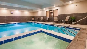 Best Western Plus Overland Inn - Piscine