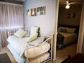 Smithland Centrally Located Accommodation - Room