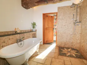 The Threshing Barn - Bathroom