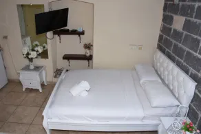 Lake Mansion - Room