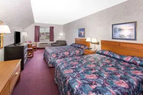 Super 8 by Wyndham St. Ignace - Chambre