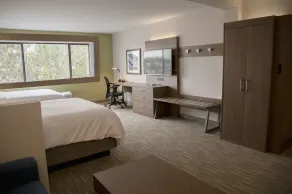 Holiday Inn Express & Suites Colorado Springs North by IHG - Room