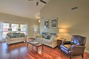 Glendale Oasis w/ Fenced Yard & Private Pool! - Interiør