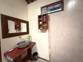 Mirah Guest House - Bathroom
