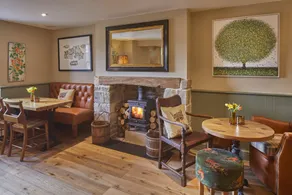 Full Moon Inn Rudge - Restaurante