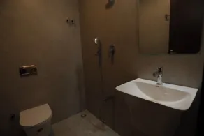 Arthana Residency Hotel - Bathroom