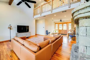 11 Mi to Downtown Denton: Spacious Ranch Retreat - Interiör