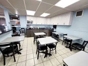 Canadian Motor Inn - Restaurant