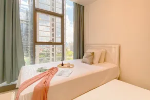 Comfort Stay 2BR at L'Avenue Pancoran Apartment By Travelio - Rum