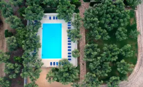 Ferienwohnung ulivo mit Pool und Privatstrand - Pool