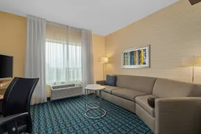 Fairfield by Marriott Inn & Suites Dayton Downtown - Room