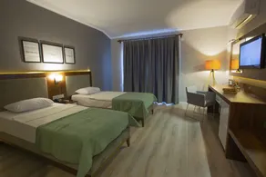 HMA Hotel & Suites - Room